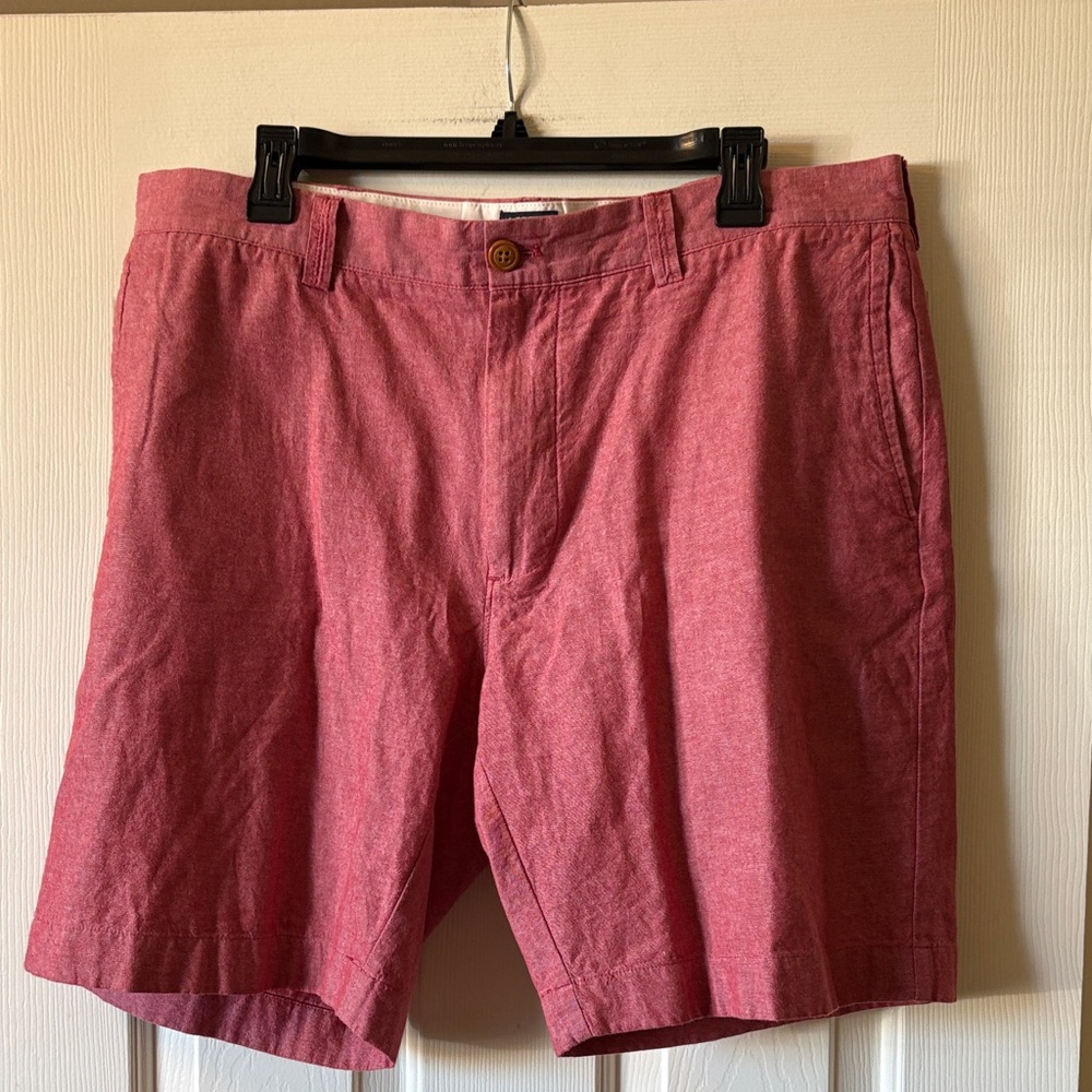 J. Crew EUC Gramercy Salmon Colored Shorts size 36w